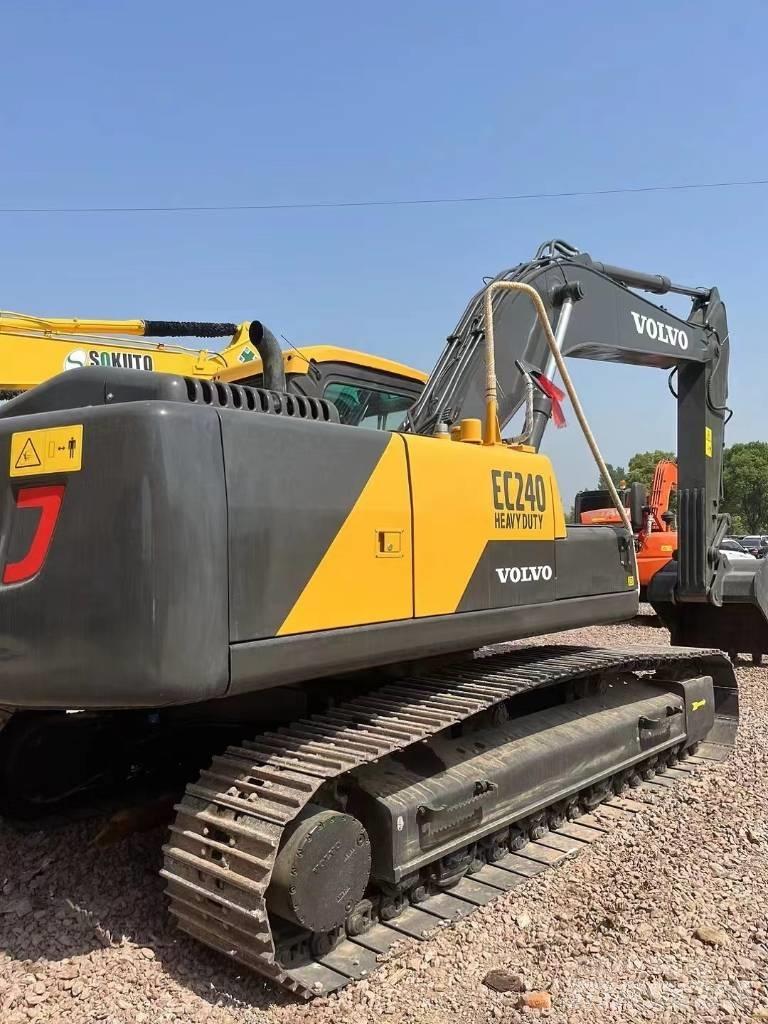 Volvo EC 240 Excavadoras de cadenas