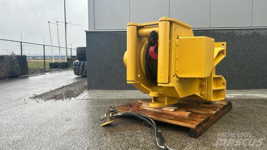 CAT D 7 G Cabrestantes