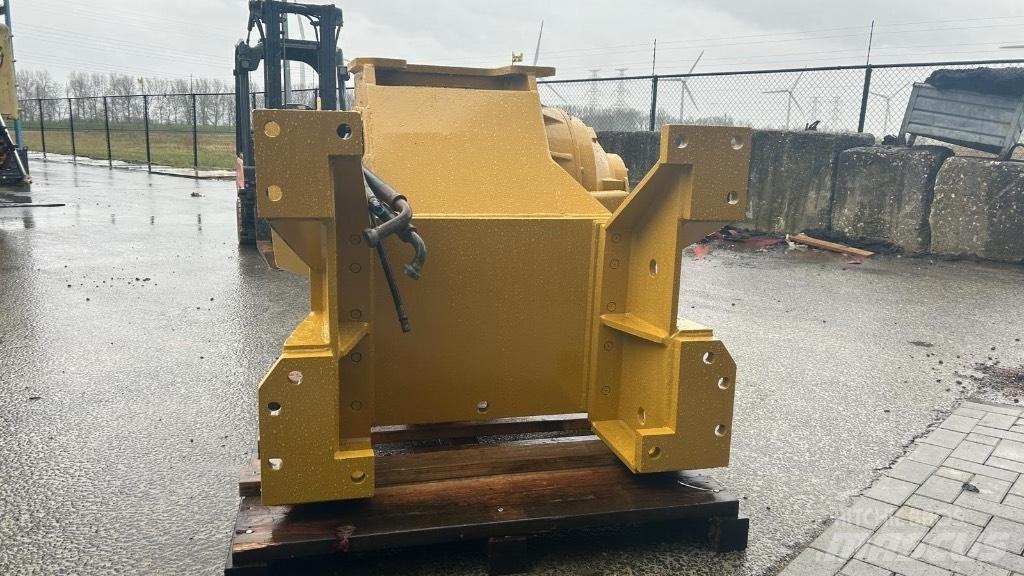 CAT D 7 G Cabrestantes
