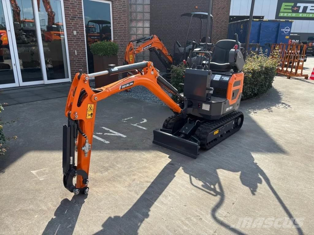 Develon DX10Z-7 Mini excavadoras < 7t