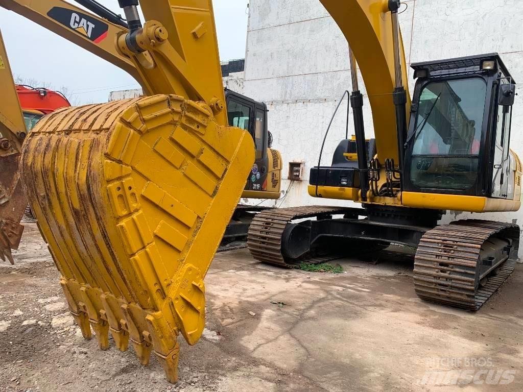 CAT 323 D L Excavadoras de cadenas