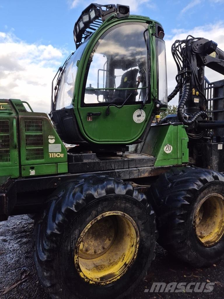 John Deere 1110 E Autocargadoras