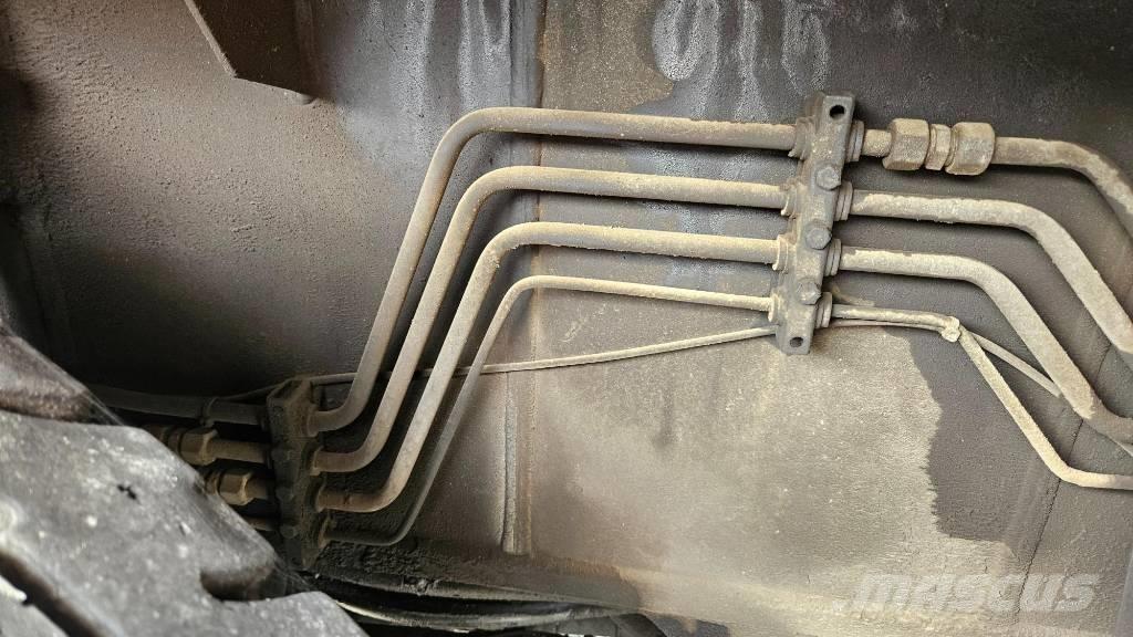 Kato SR 250 Grúas autopropulsadas