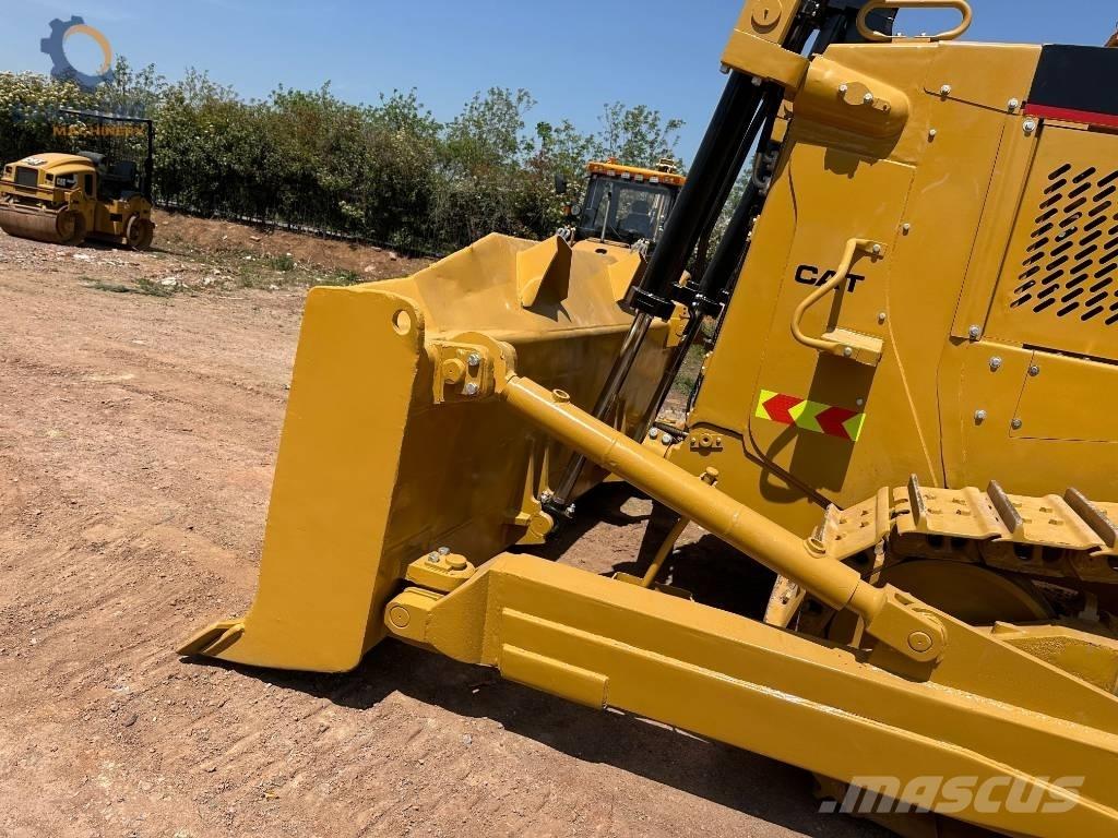 CAT D 8 R Buldozer sobre oruga