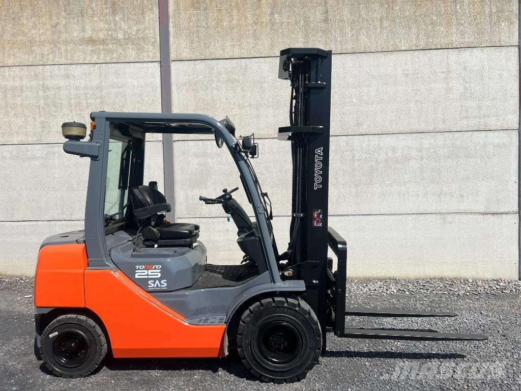 Toyota 02-8 FDF 25 Carretillas diesel