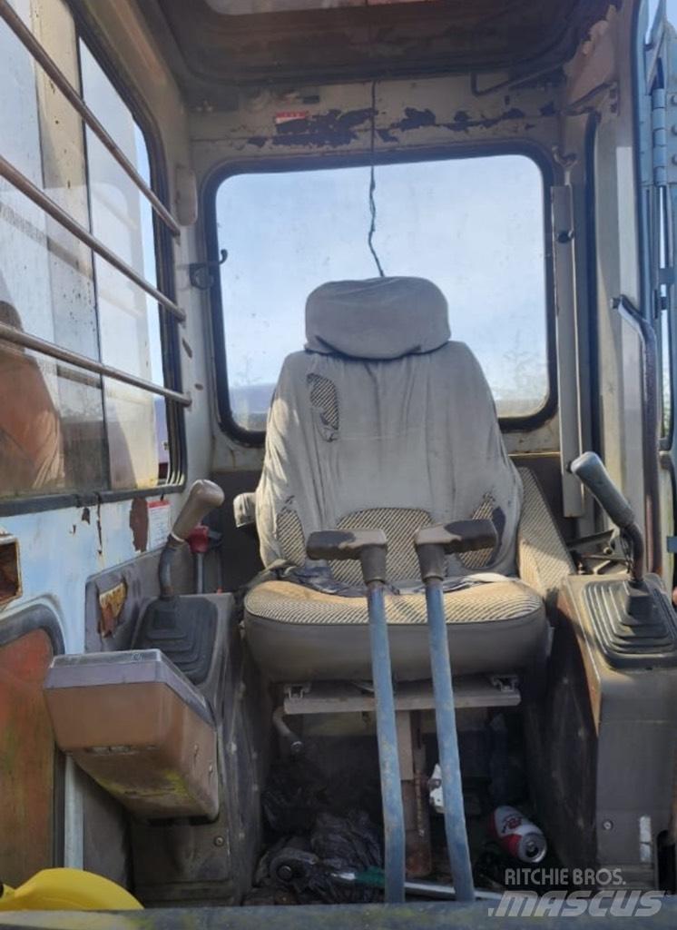 Hitachi EX 200 LC Excavadoras de cadenas
