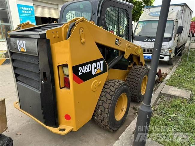 CAT 246 D Minicargadoras