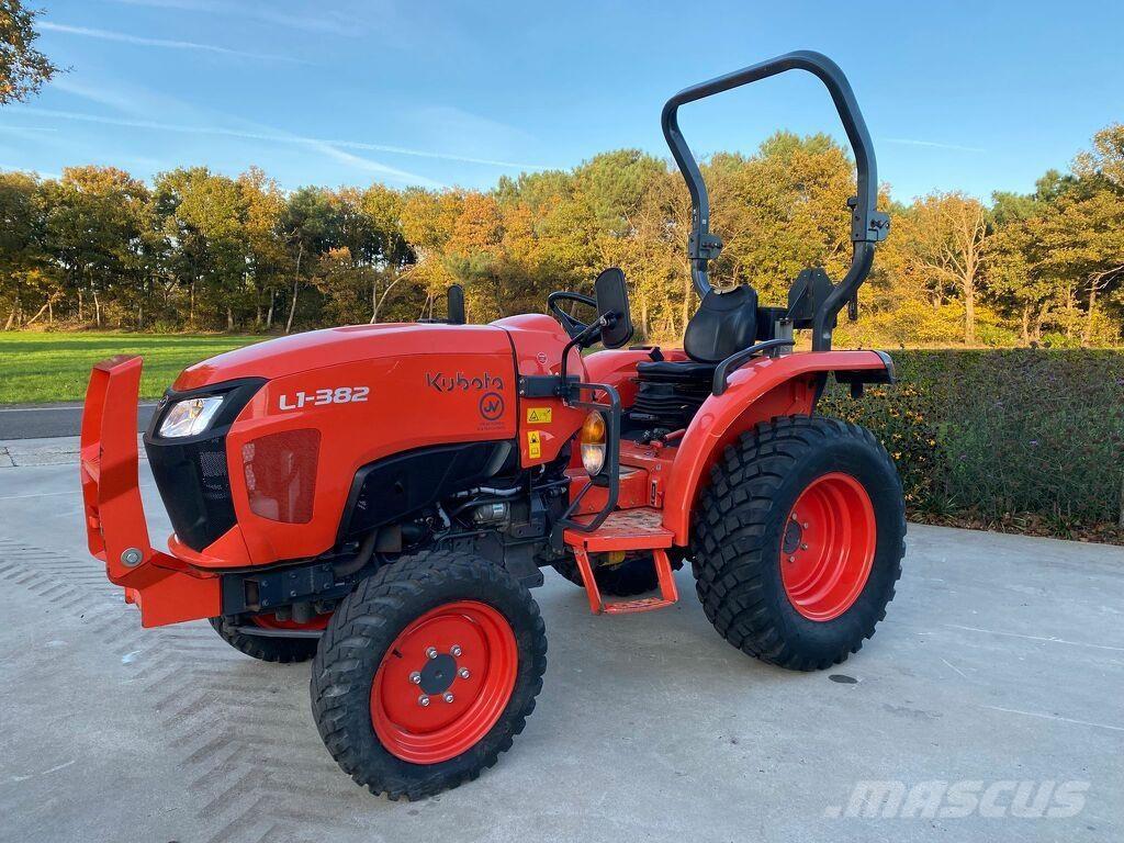 Kubota L1-382 Tractores