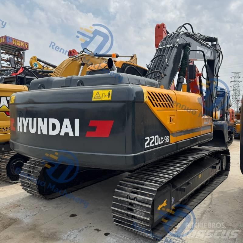 Hyundai R220-9S Excavadoras de cadenas