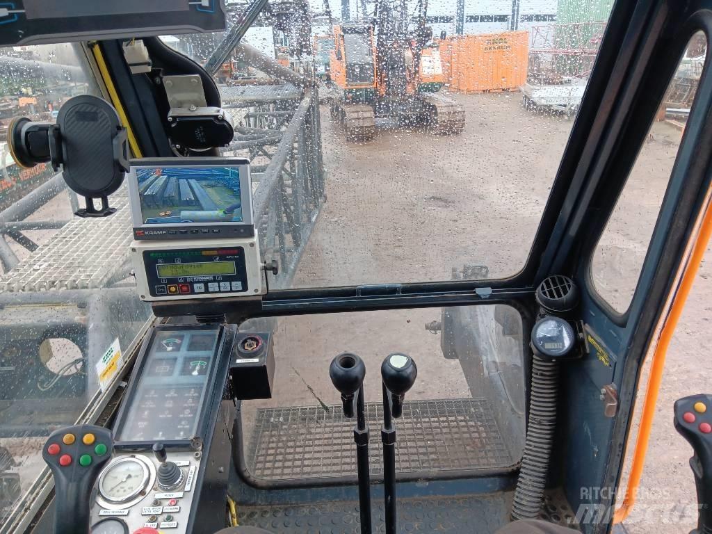 Hitachi KH 230-3 Grúas de oruga