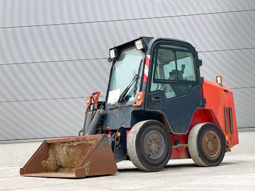 JCB R260 Minicargadoras