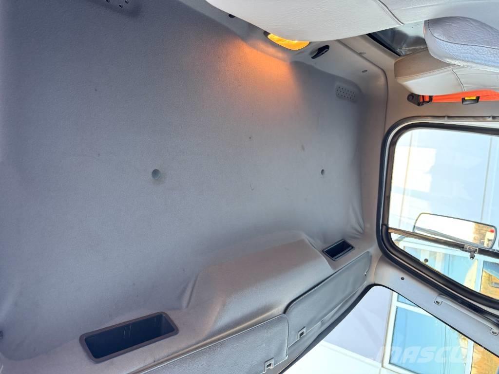 Freightliner M2 Camiones bañeras basculantes o volquetes