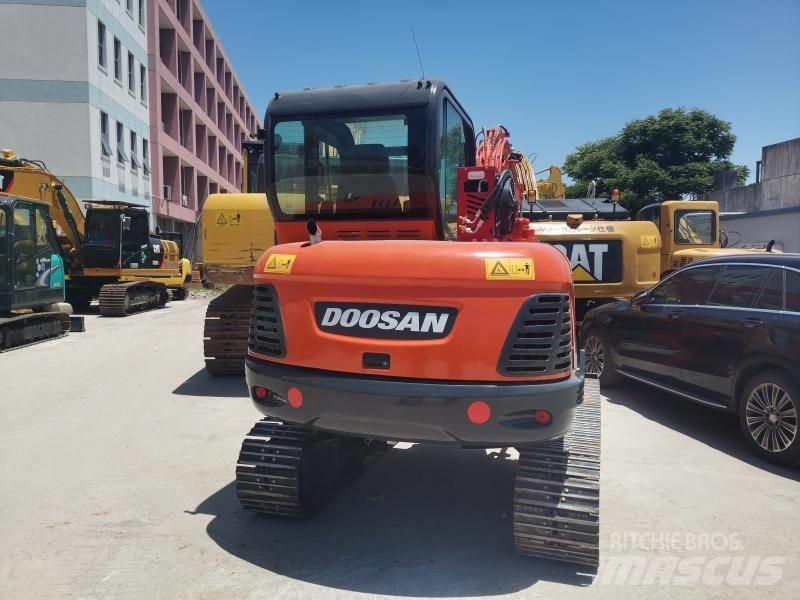 Doosan DX 60 Excavadoras de cadenas