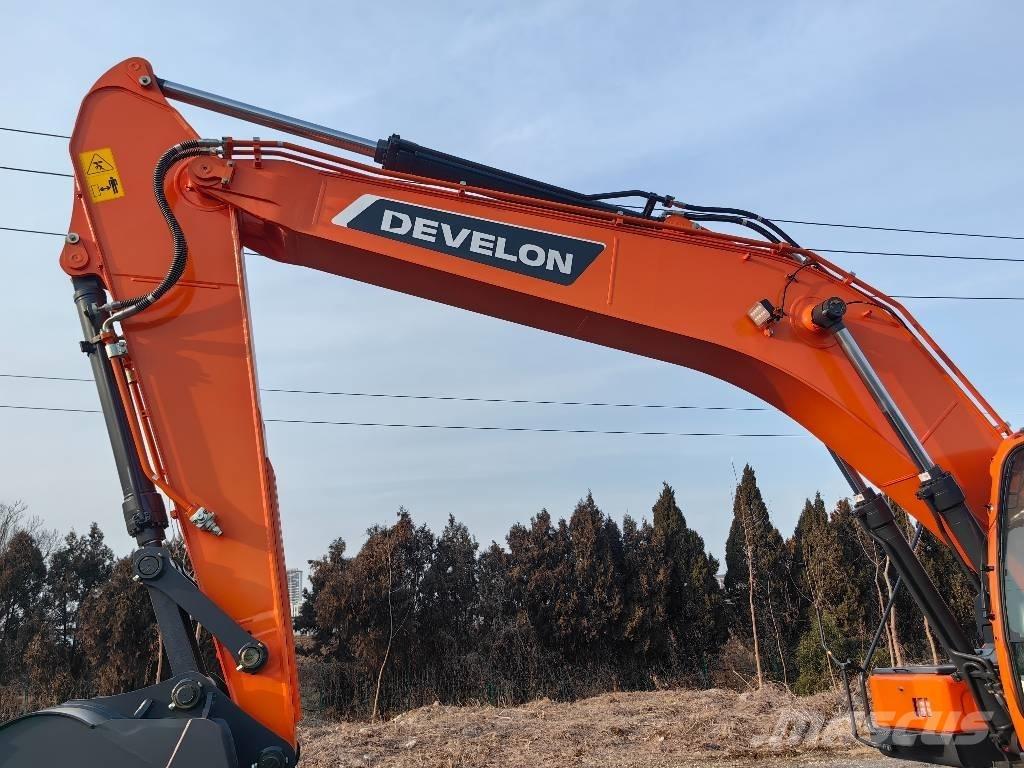 Doosan DX225 Excavadoras de cadenas