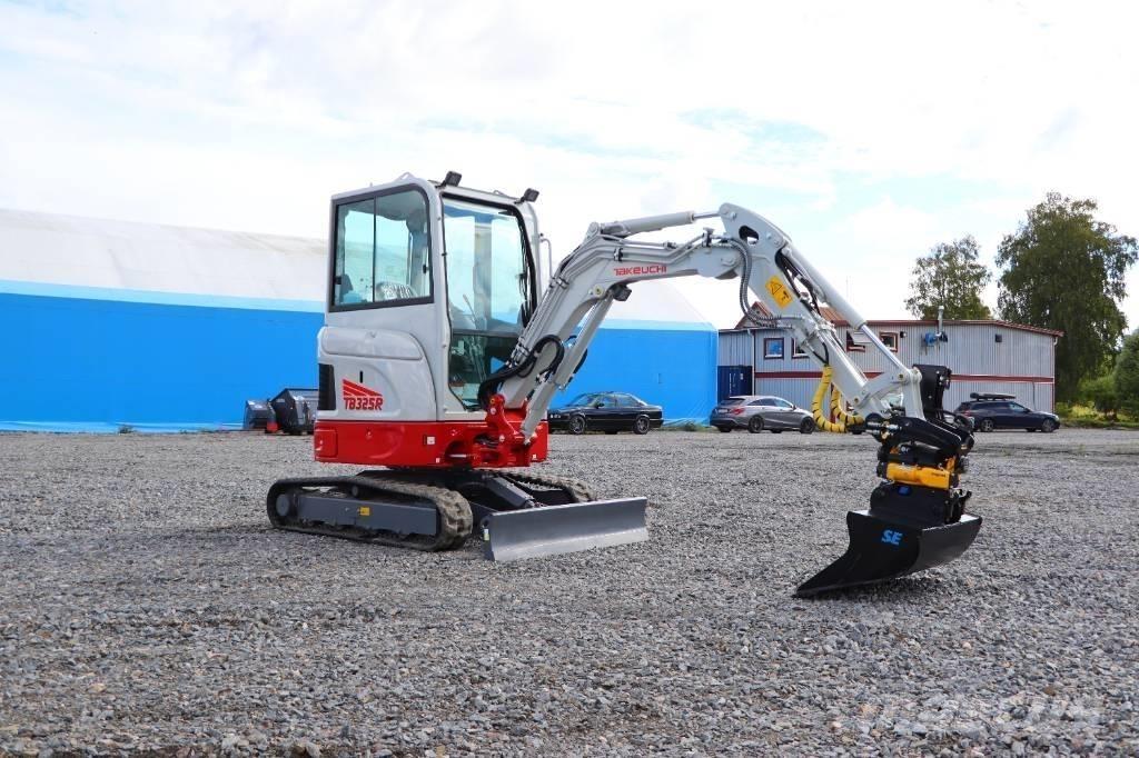 Takeuchi TB325R Mini excavadoras < 7t