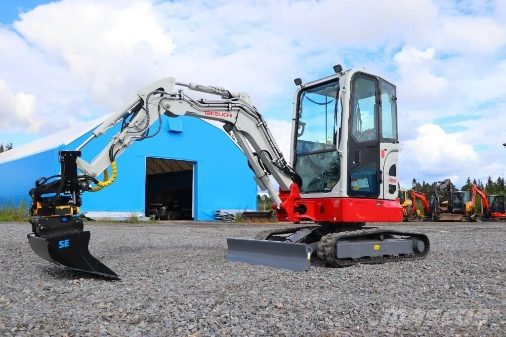 Takeuchi TB325R Mini excavadoras < 7t