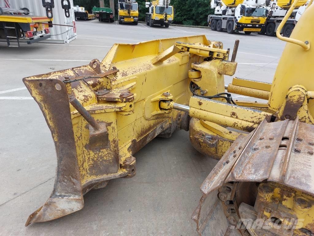Komatsu D 61 PXi-23 Buldozer sobre oruga