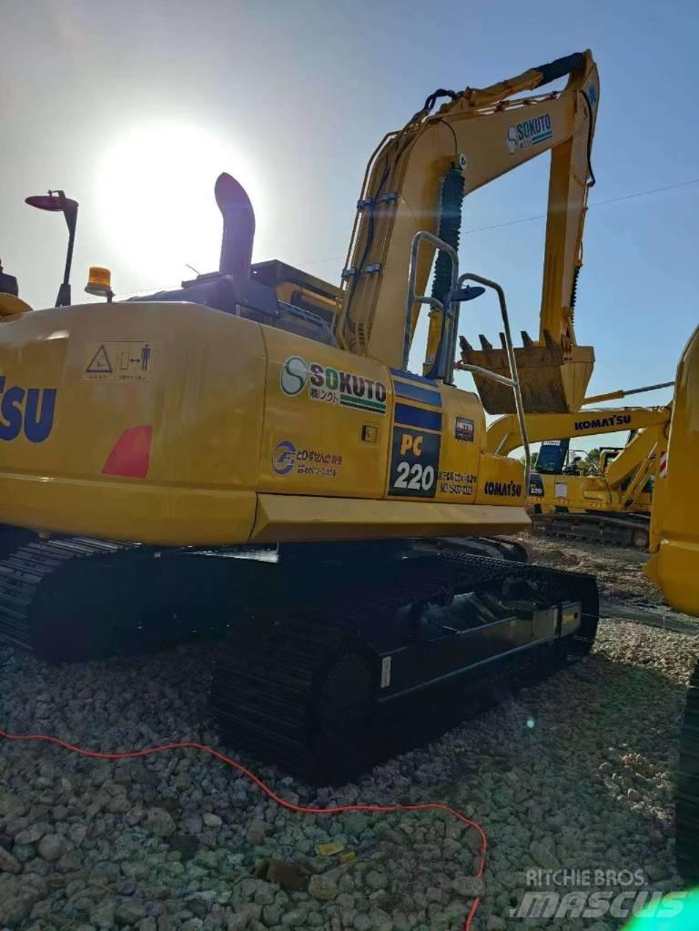 Komatsu PC 220-8 Excavadoras de cadenas