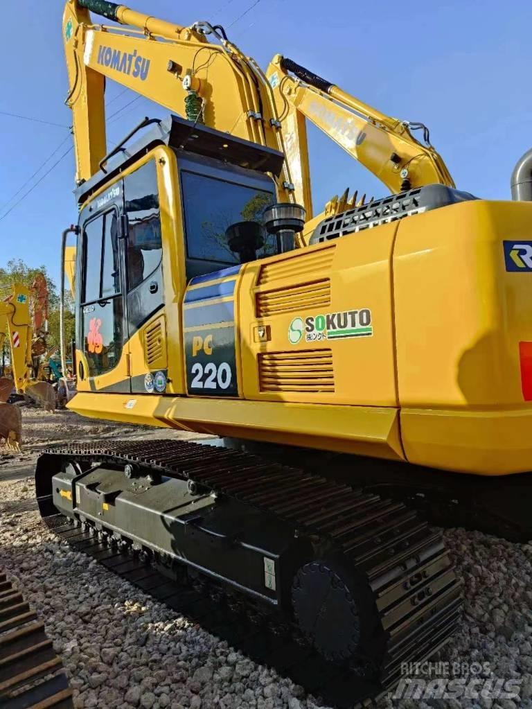 Komatsu PC 220-8 Excavadoras de cadenas