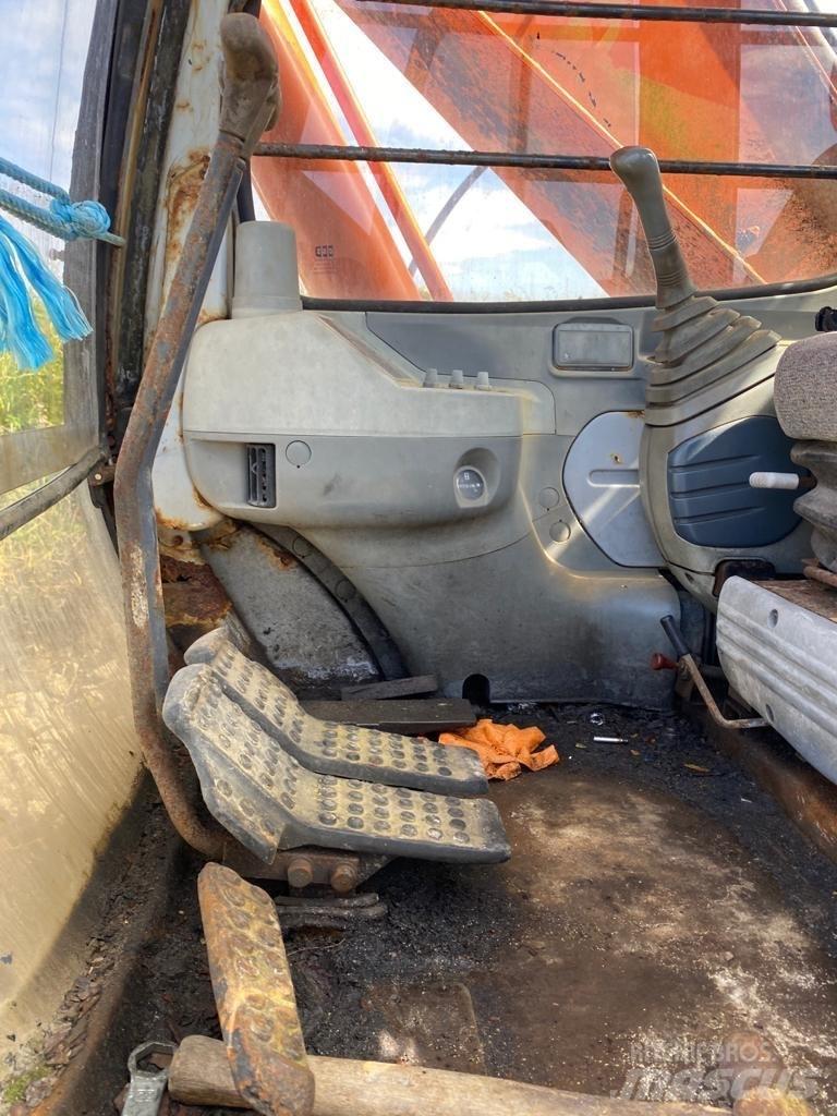Hitachi EX 200-5 Excavadoras de cadenas