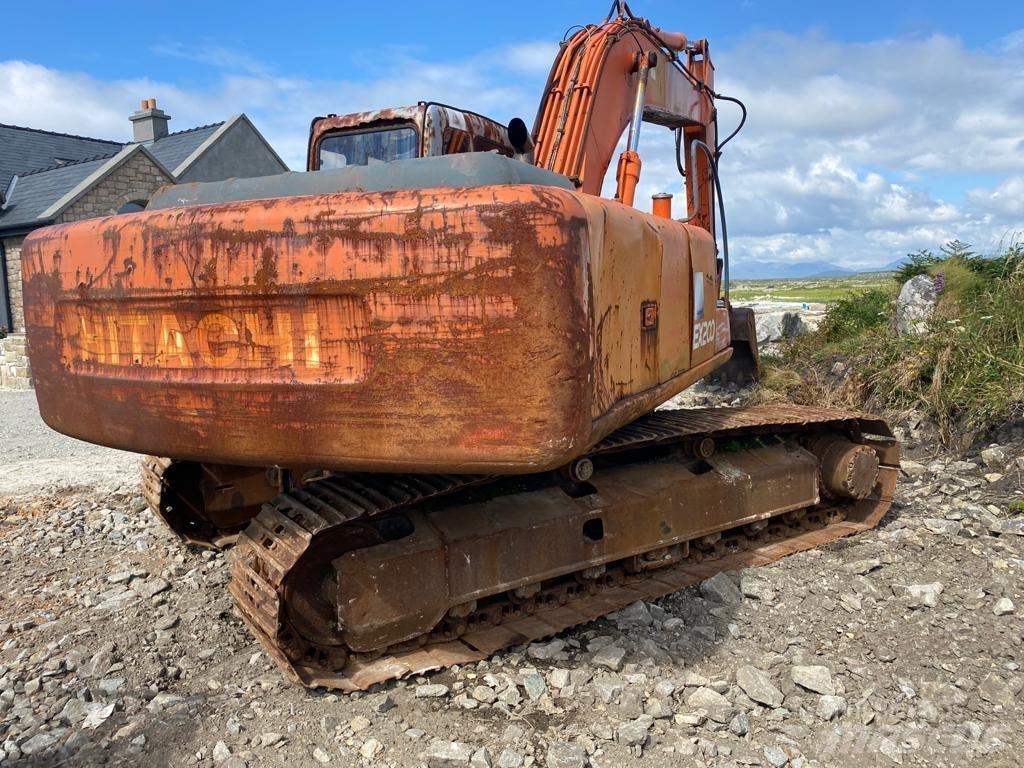 Hitachi EX 200-5 Excavadoras de cadenas