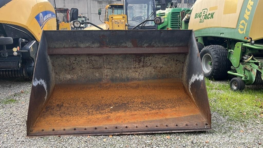 Komatsu WH 713 Carretillas telescópicas