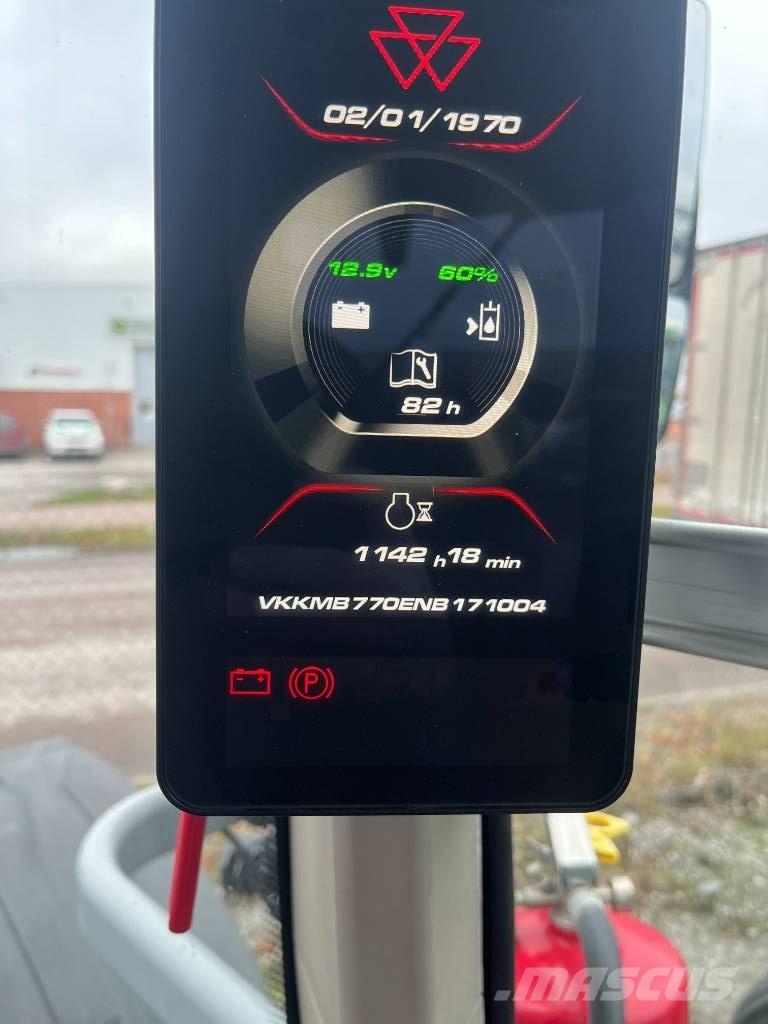 Massey Ferguson 8 S Tractores