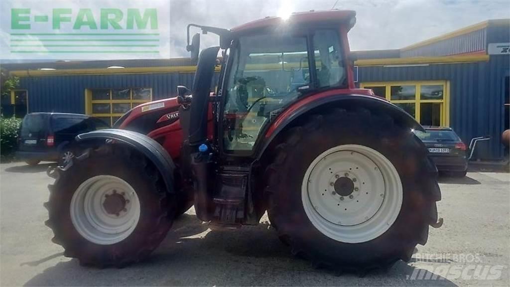 Valtra n174 Tractores