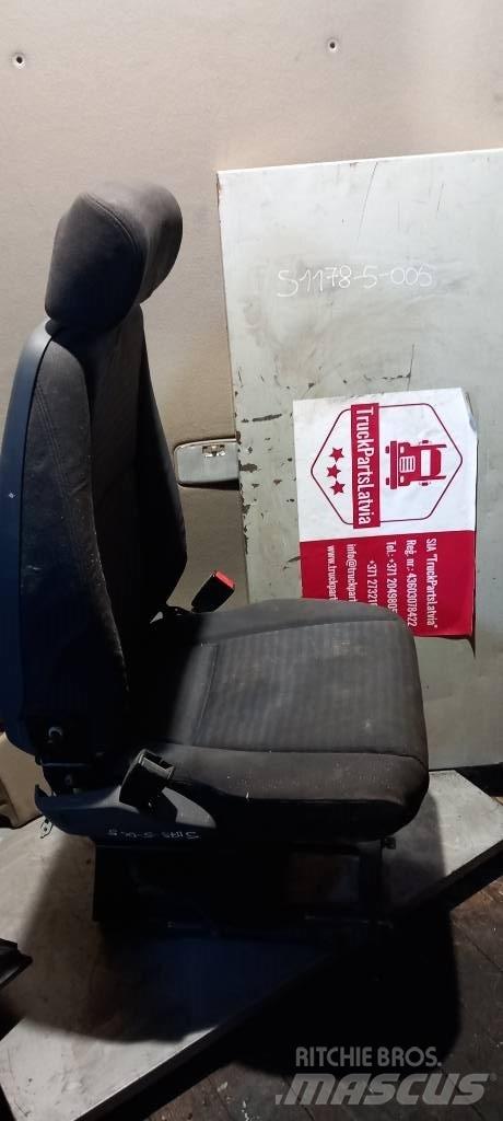 Scania R 420.   2401822 Cabinas e interior
