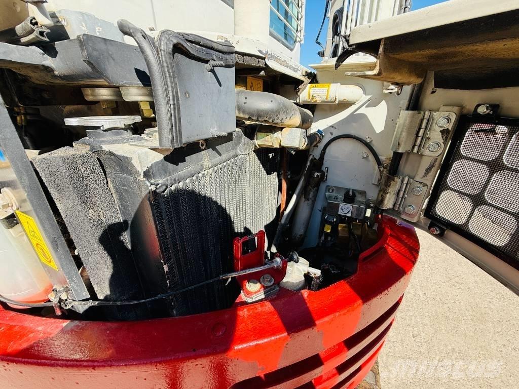 Takeuchi TB 138 FR Mini excavadoras < 7t