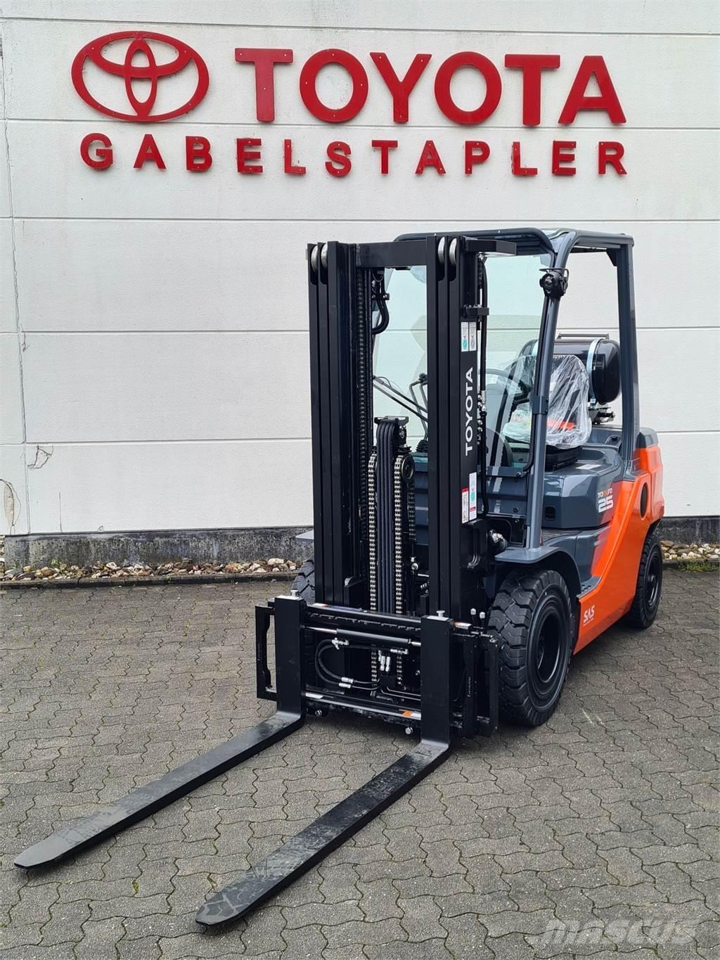 Toyota 02-8FGF25 Carretillas LPG