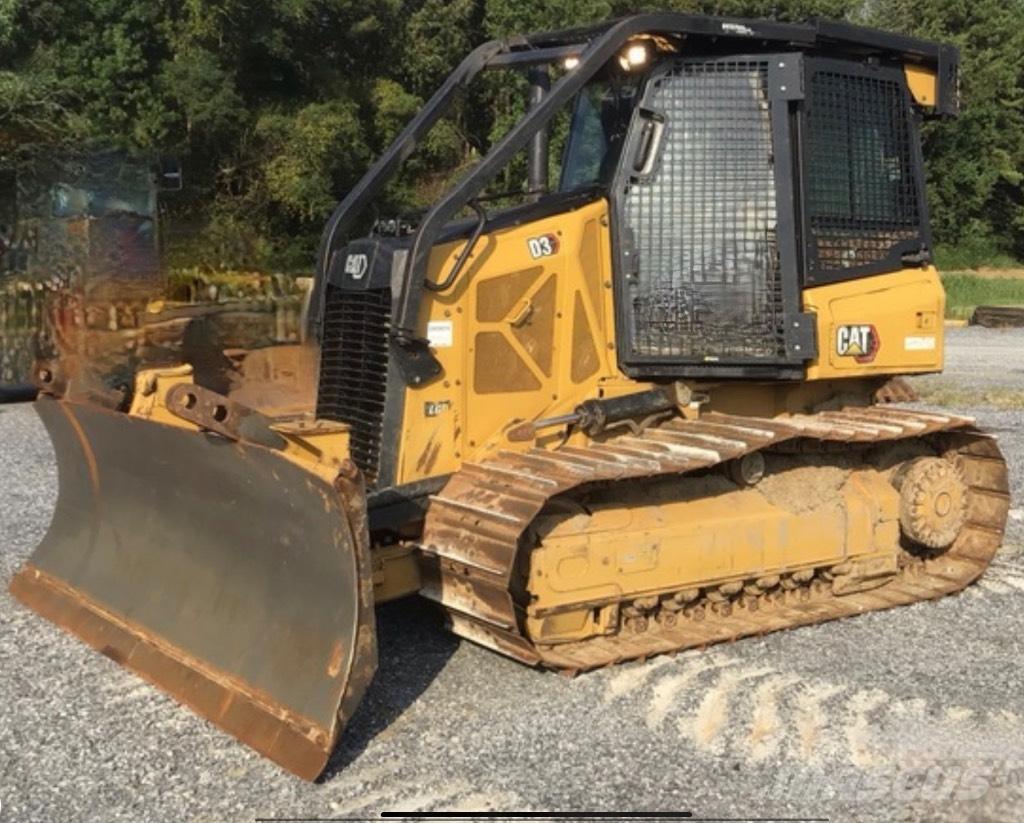 CAT D 3 Buldozer sobre oruga