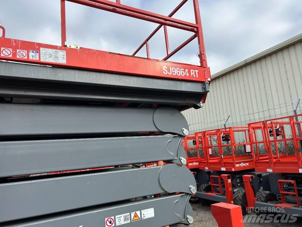 SkyJack sj 9664 RT Plataformas tijera