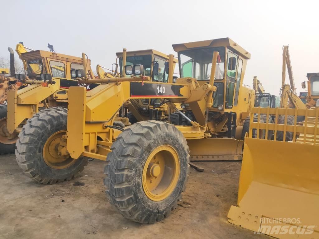 CAT 140K Motoniveladoras