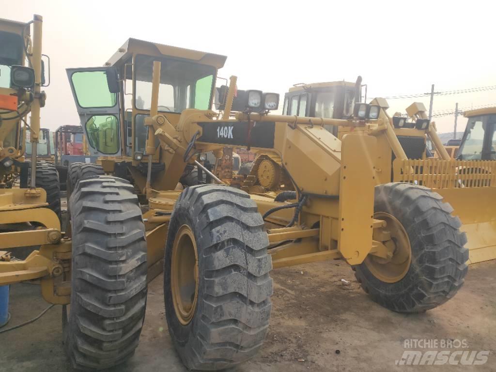 CAT 140K Motoniveladoras