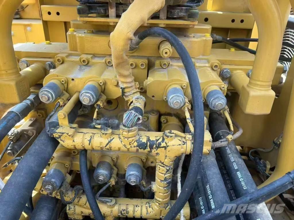 CAT 390 F Excavadoras de cadenas