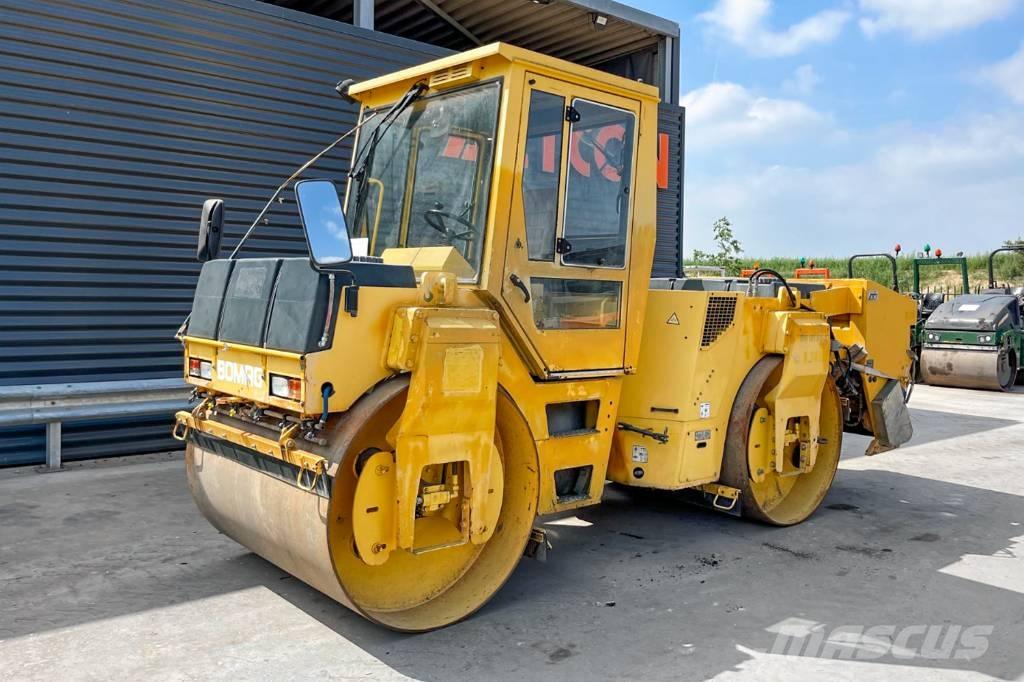 Bomag BW 151 AD-2 Rodillos de doble tambor
