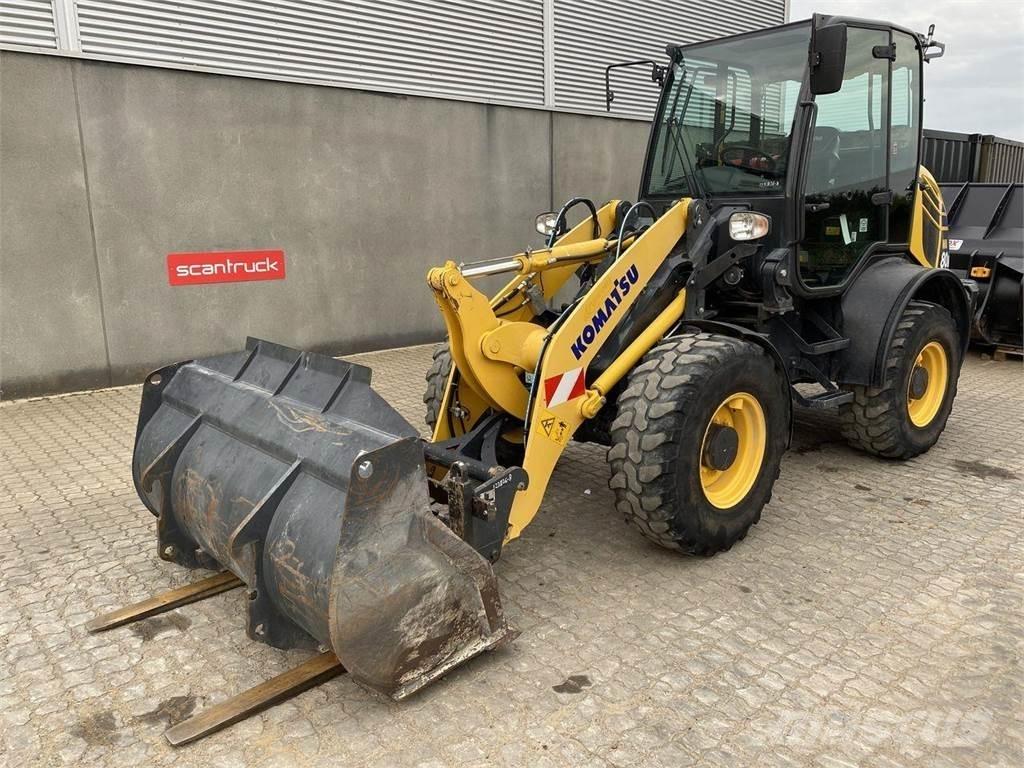 Komatsu WA80M-8EO Cargadoras multifunción