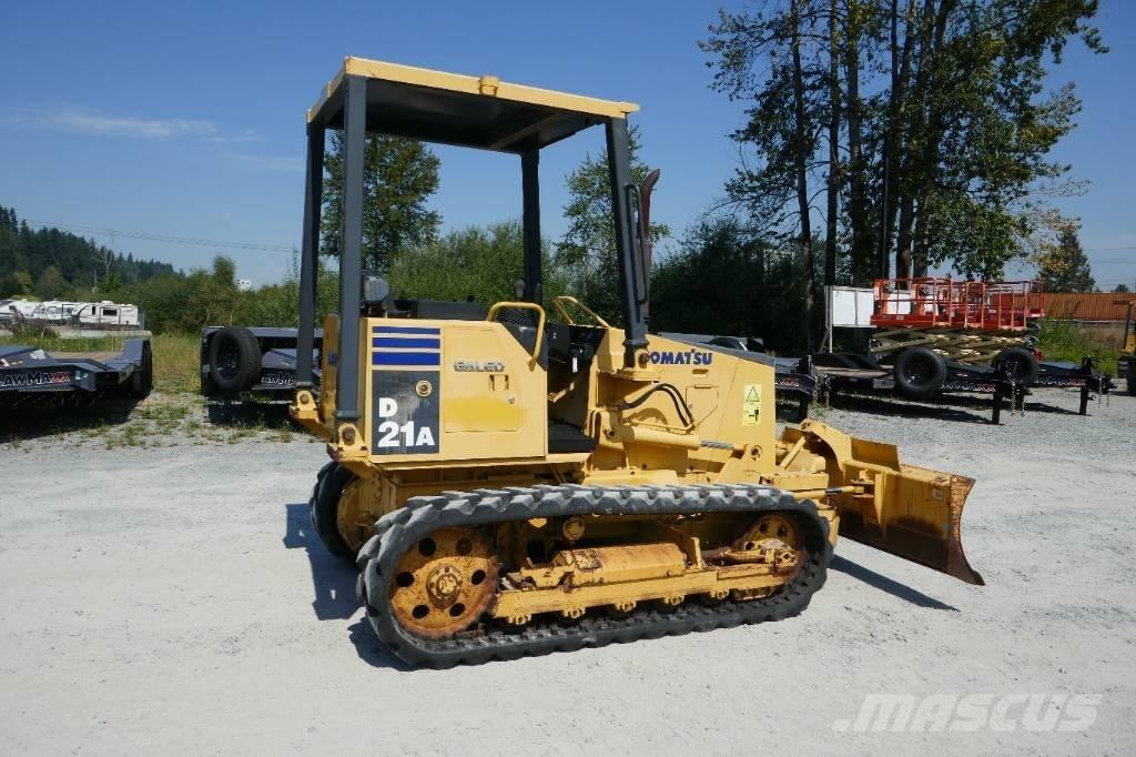 Komatsu D 21 A-8 Buldozer sobre oruga