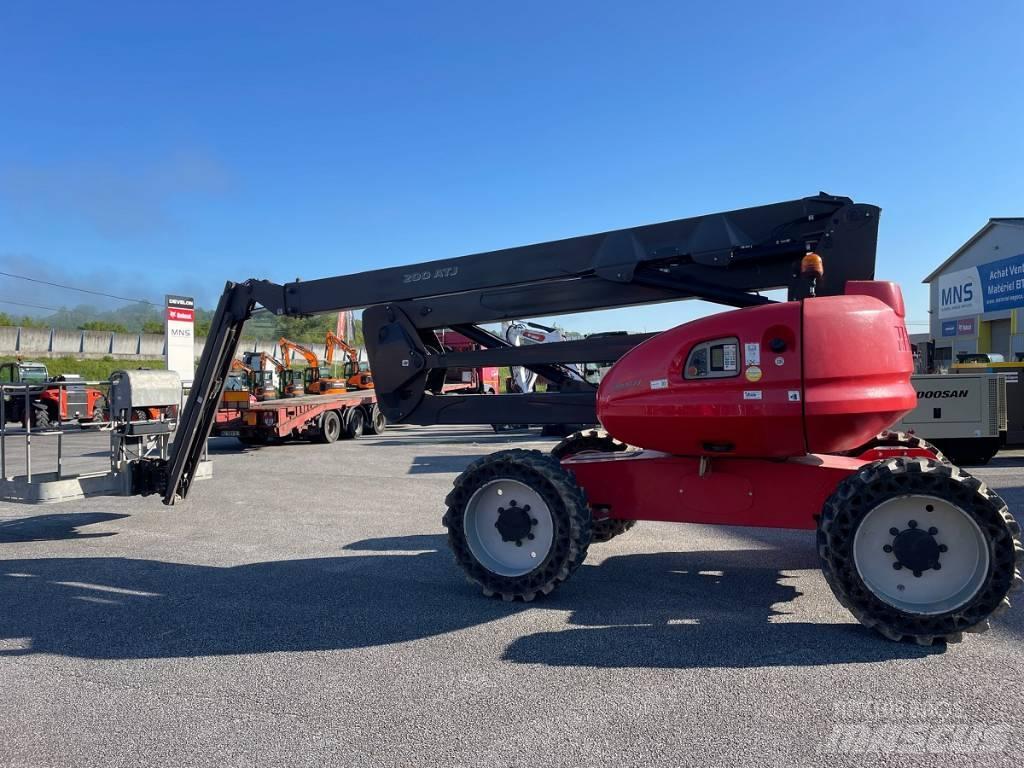 Manitou 200 ATJ Plataforma de trabajo articulada