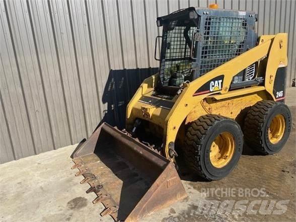 CAT 246 Minicargadoras