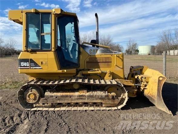 CAT D4G XL Buldozer sobre oruga