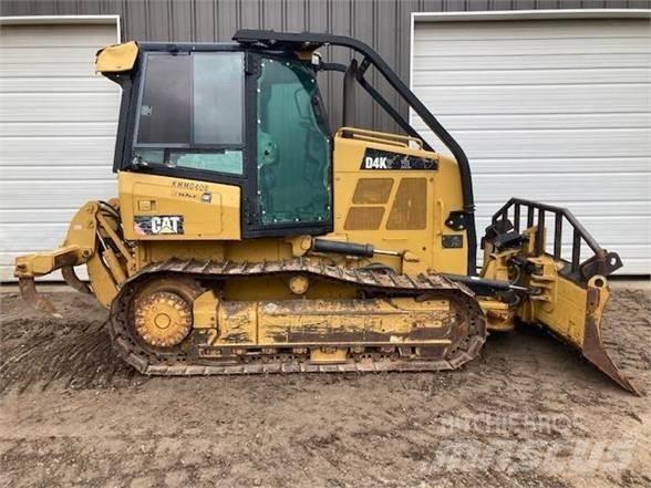 CAT D4K2 LGP Buldozer sobre oruga