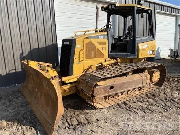 CAT D5K LGP Buldozer sobre oruga