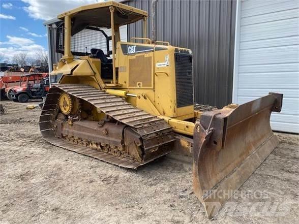 CAT D5N LGP Buldozer sobre oruga