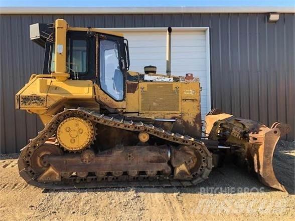 CAT D6M XL Buldozer sobre oruga
