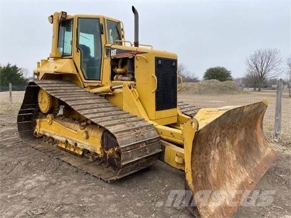 CAT D6N LGP Buldozer sobre oruga