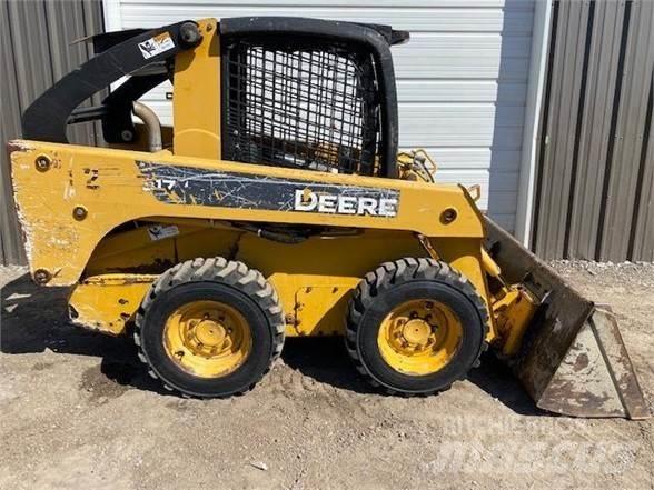 John Deere 317 Minicargadoras