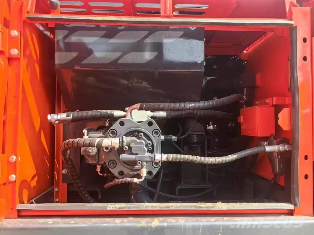 Doosan DX 225 LC Excavadoras de cadenas