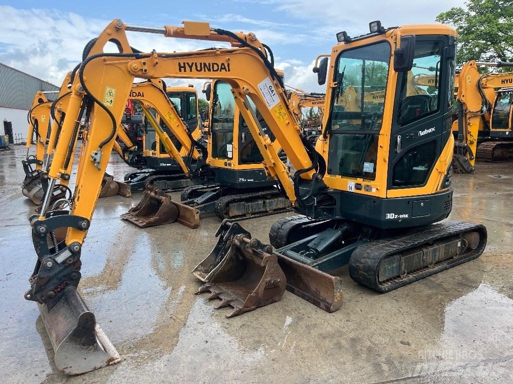 Hyundai R30 Z-9AK Mini excavadoras < 7t